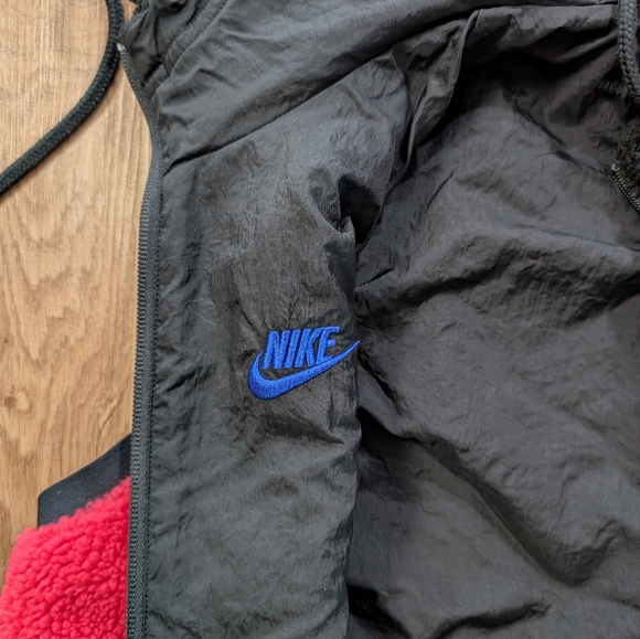 Nike Vest SKU1004 - Picture 4 of 5